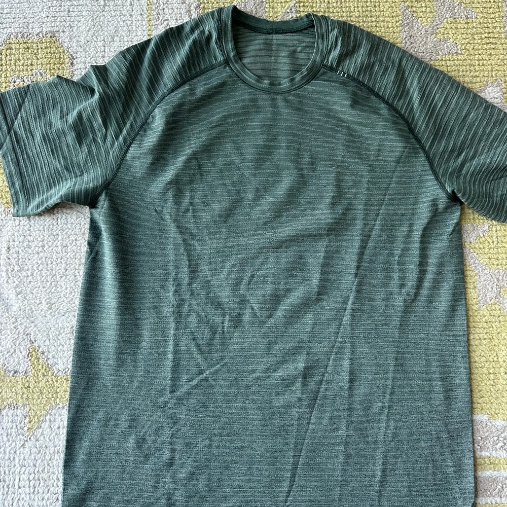 lululemon athletica Men's Forest Green Tee
